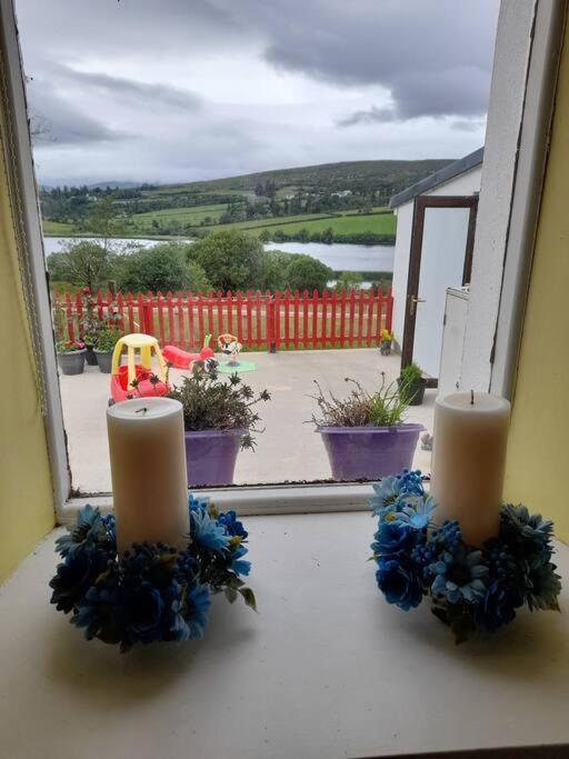 Granny'S Cottage, A Lovely Lakeside Cottage Donegal Town Eksteriør billede